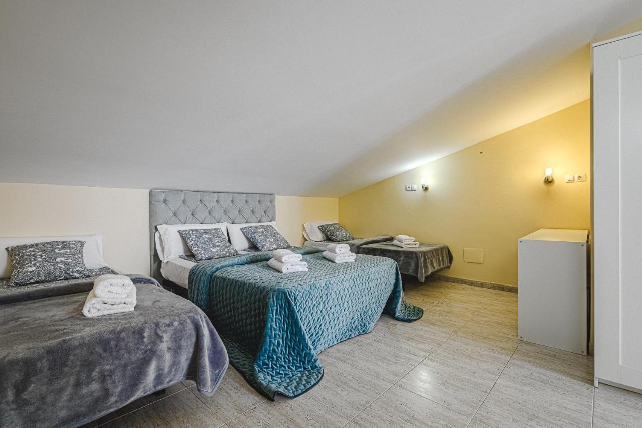 Red Large Family Apartment, Three Floors, 10 Guests Costa Adeje  Luaran gambar
