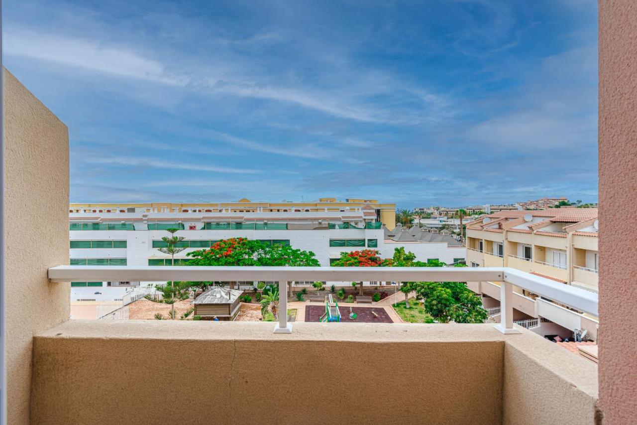 Red Large Family Apartment, Three Floors, 10 Guests Costa Adeje  Luaran gambar