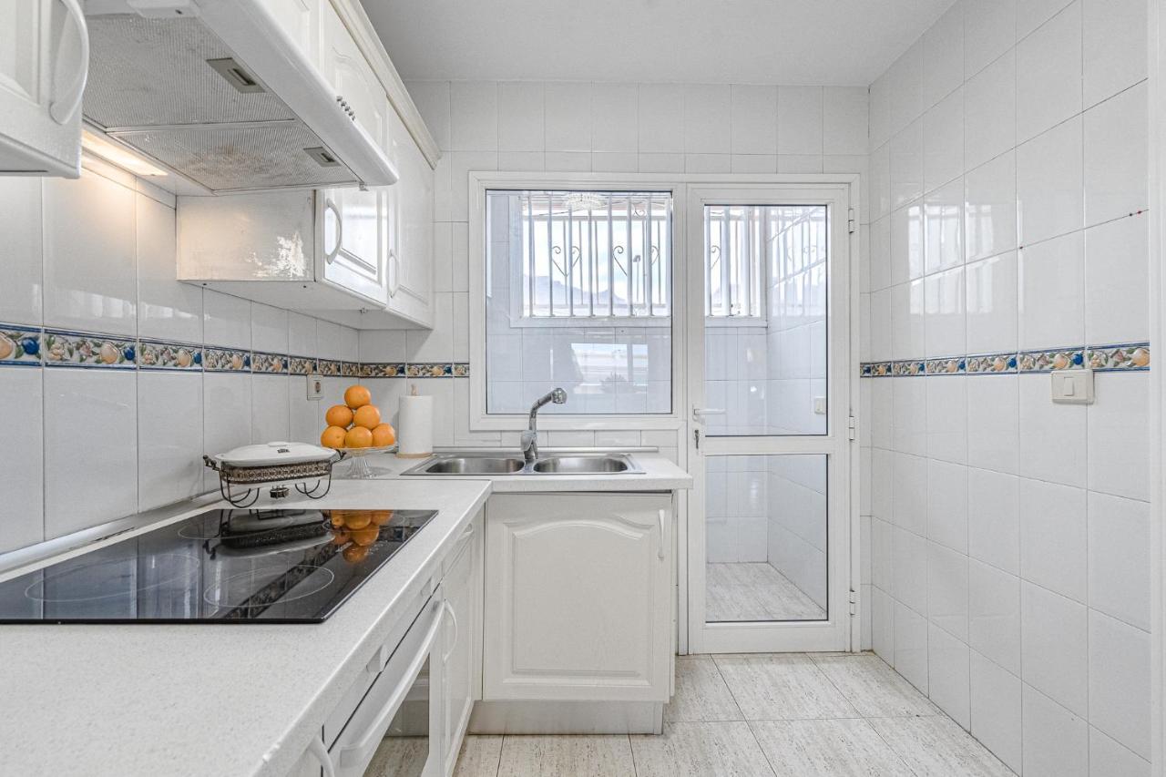 Red Large Family Apartment, Three Floors, 10 Guests Costa Adeje  Luaran gambar