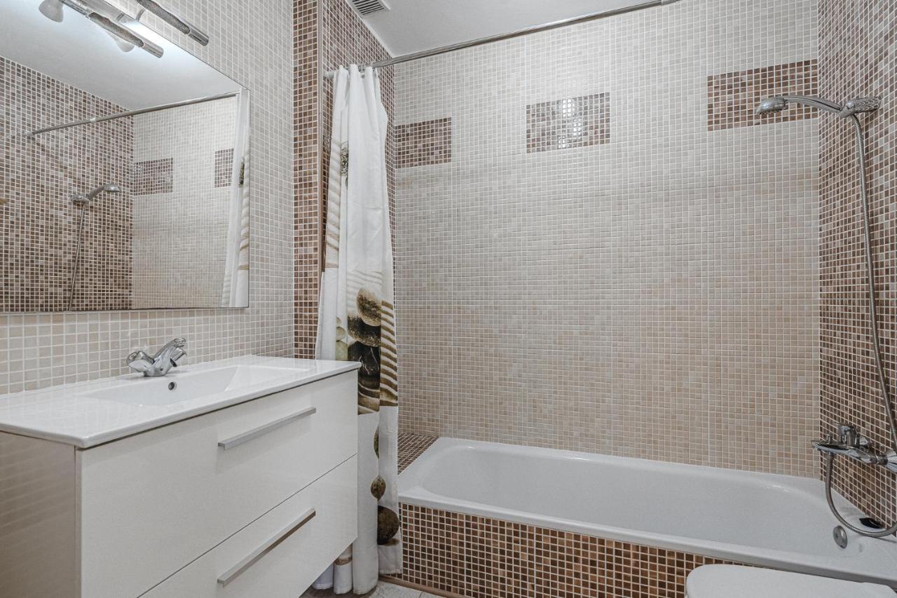 Red Large Family Apartment, Three Floors, 10 Guests Costa Adeje  Luaran gambar