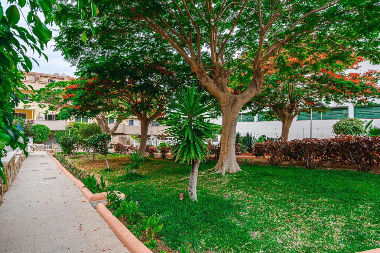 Red Large Family Apartment, Three Floors, 10 Guests Costa Adeje  Luaran gambar